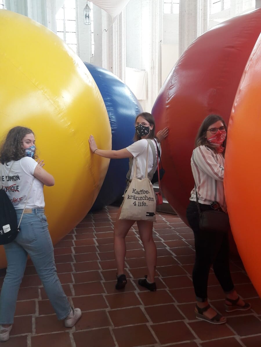 Sommercamp Lübeck, Interaktivität mit überlebensgroßes Bällen